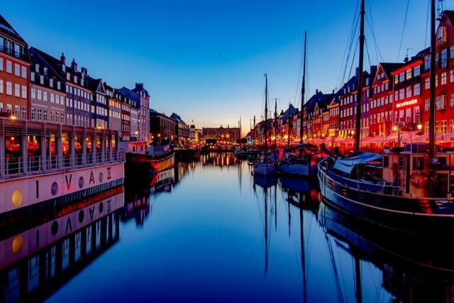 Apartment - Steps From Tivoli & Nyhavn Kopenhagen